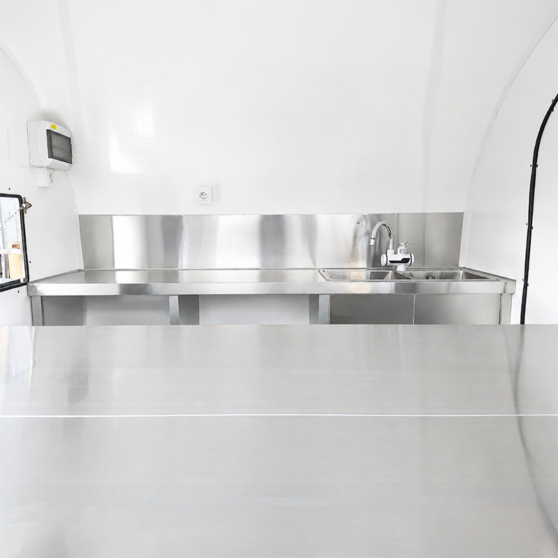 Food truck černý 2 m, RAL 9011 bez lednice